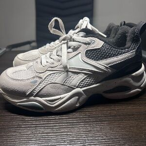 Reebok Royal Charge Bridge Y2K | Tennis Shoes | Men’s size 7 women’s 8.5